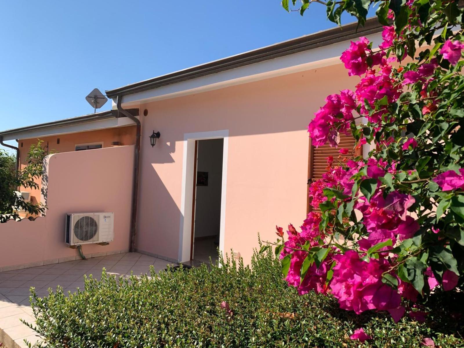 Casa Vacanza Mamaioa Sant'Anna Arresi Ngoại thất bức ảnh